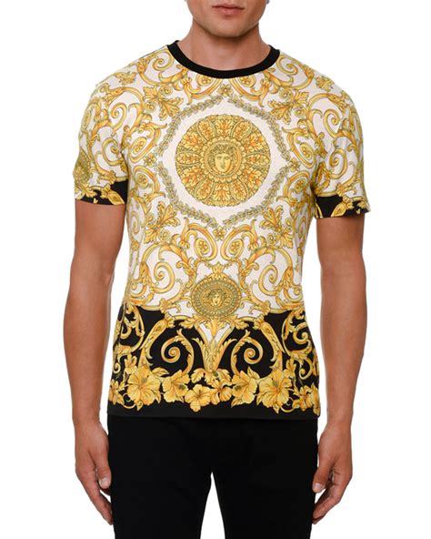 t-shirt versace scritta colorata|Men's Versace Graphic Tees .